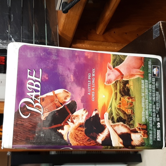 Babe, 1995 VHS, Clamshell Case, Award Winning Movie, Vintage, Collector's Item - Picture 1 of 7